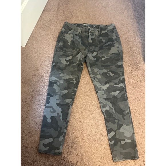 Seven 7 Utility Ankle Skinny Camo Print Jeans Size 12 Gray Camouflage - Picture 1 of 4